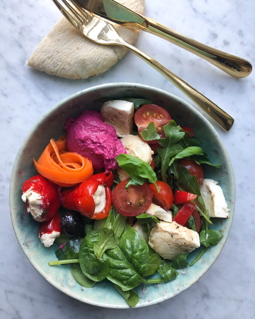 Buddha bowl med capresesalat